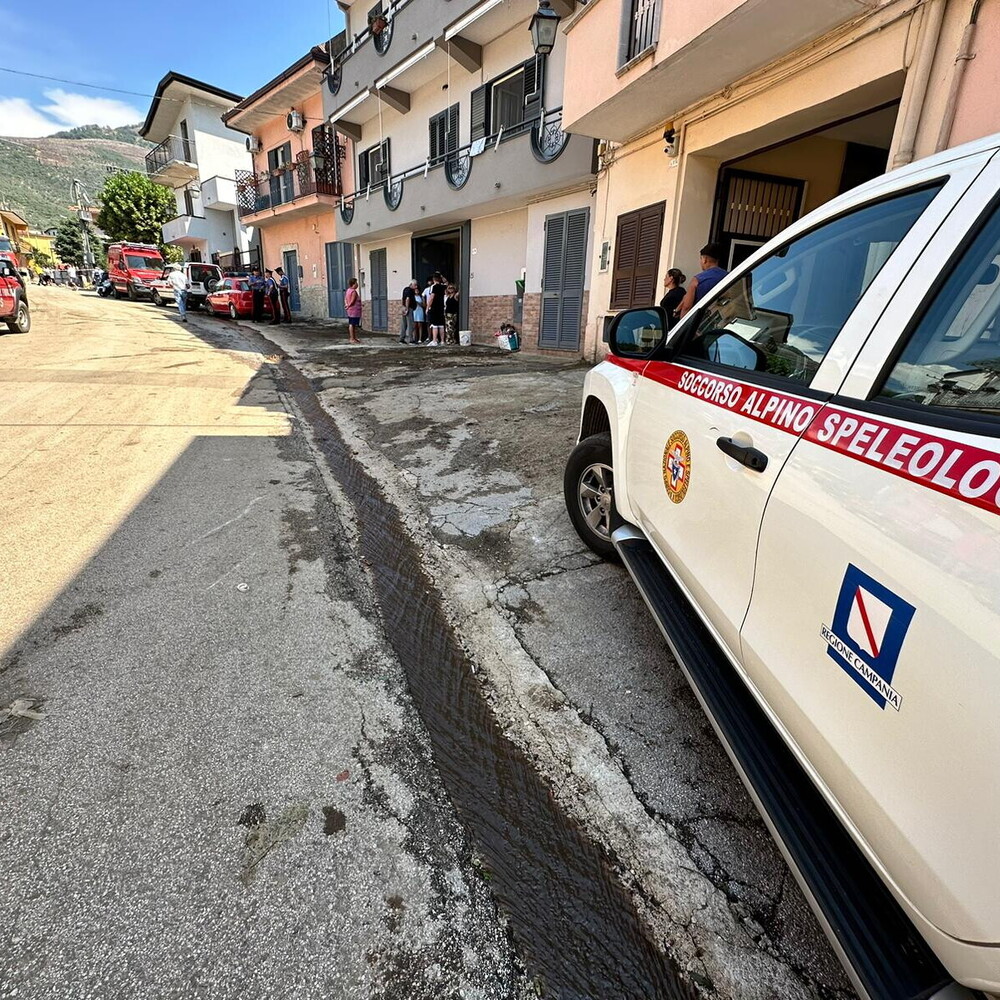 Recuperato il corpo di Agnese Milanese nella frana del Casertano, continuano le ricerche del figlio