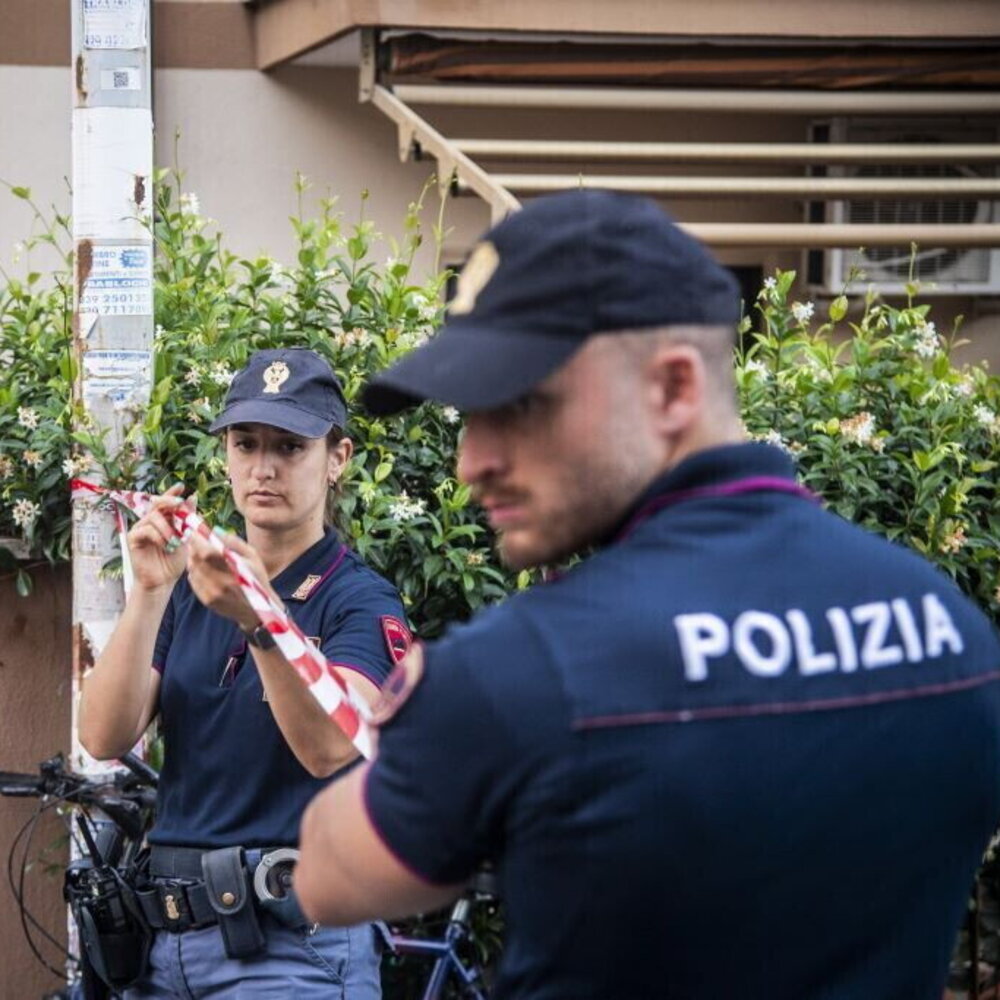 Tre cadaveri rinvenuti in casolare a Perugia: padre, madre e figlia morti per colpi d'arma da fuoco