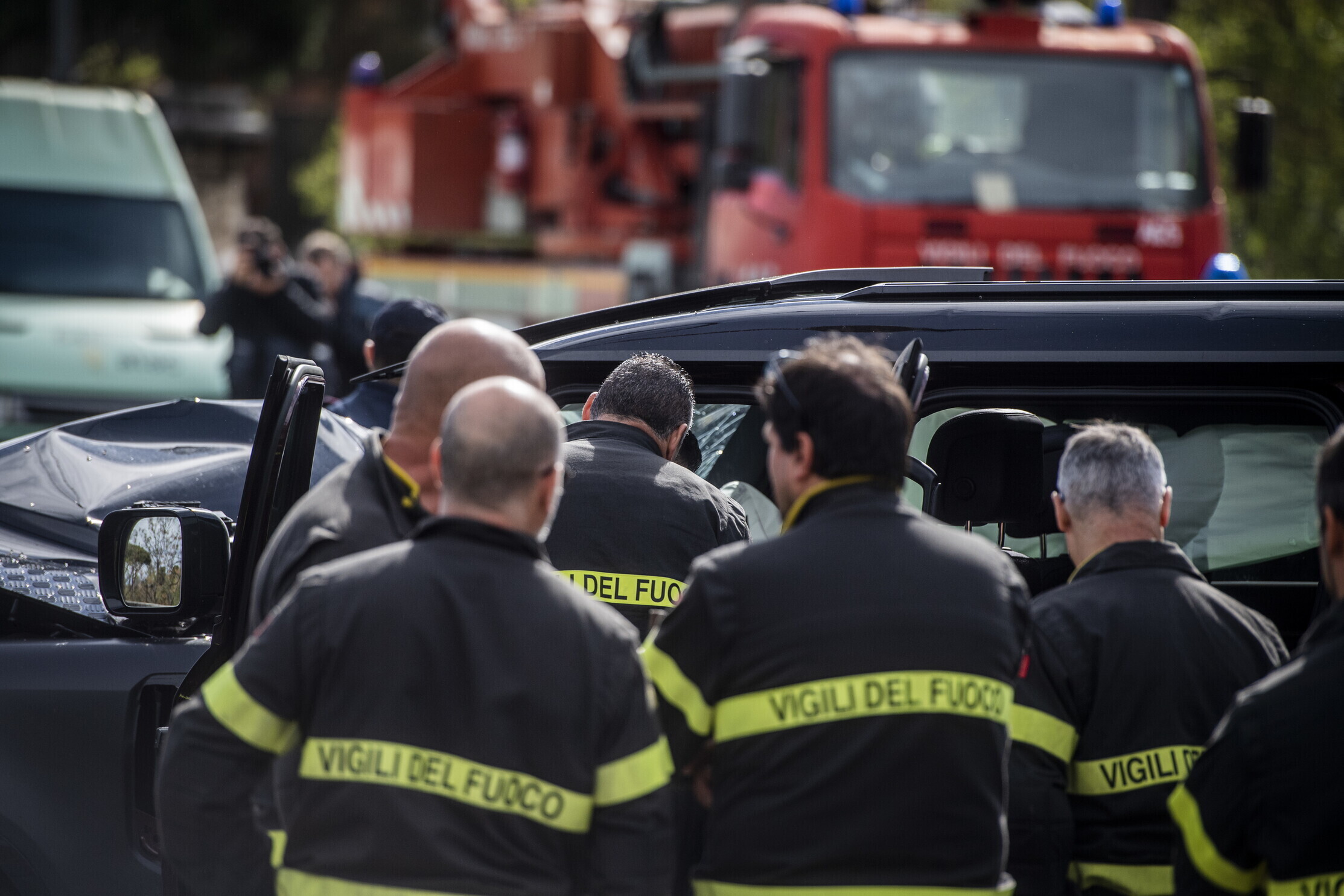 Donna barricata in casa con 6 bombole di gas minaccia esplosione a Marsala