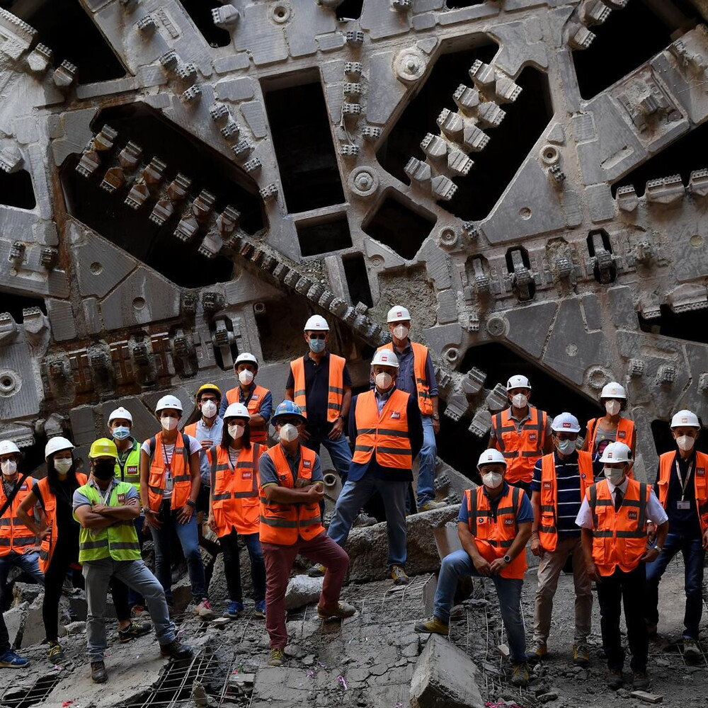 Nove anni di lavoro nel cantiere: la felicità della nuova M4 di Milano