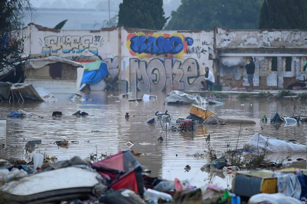 Valencia subisce devastanti alluvioni, il bilancio delle vittime sale a 158