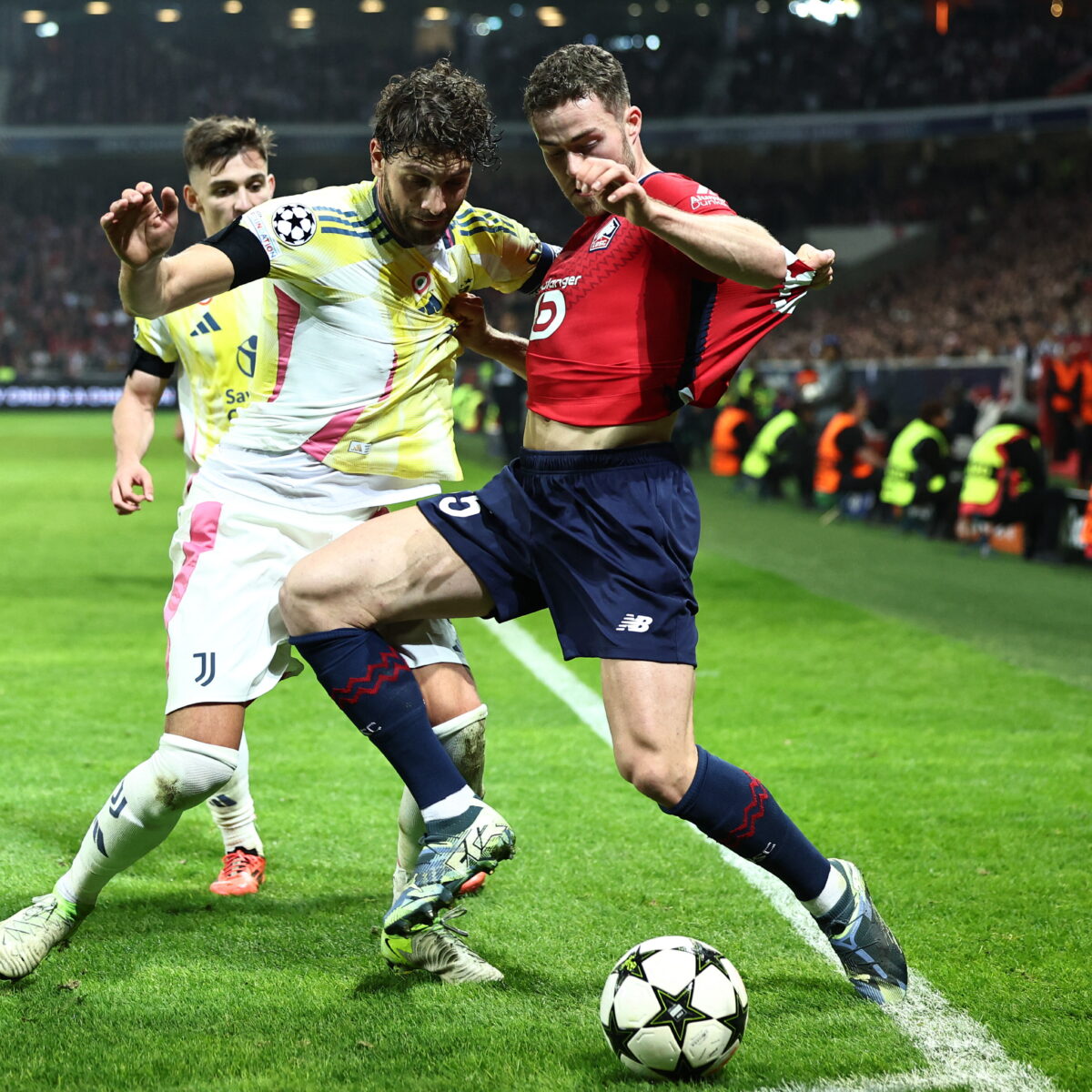 Vlahovic segna e pareggia: Lille-Juve termina 1-1 nella Champions League