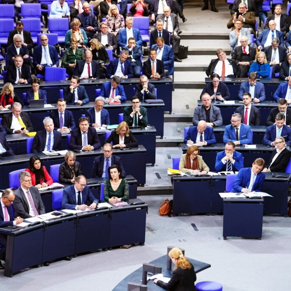 Bundestag Germania boccia legge sulla stretta migranti, crisi per CDU