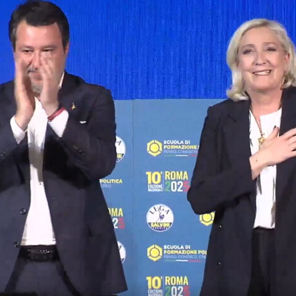 Salvini e Le Pen attaccano l'Europa di lobbisti e cinismo a Roma