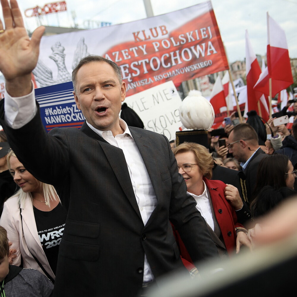 Polonia al ballottaggio chi è Karol Nawrocki il nazionalista filo Trump che punta a Polonia first