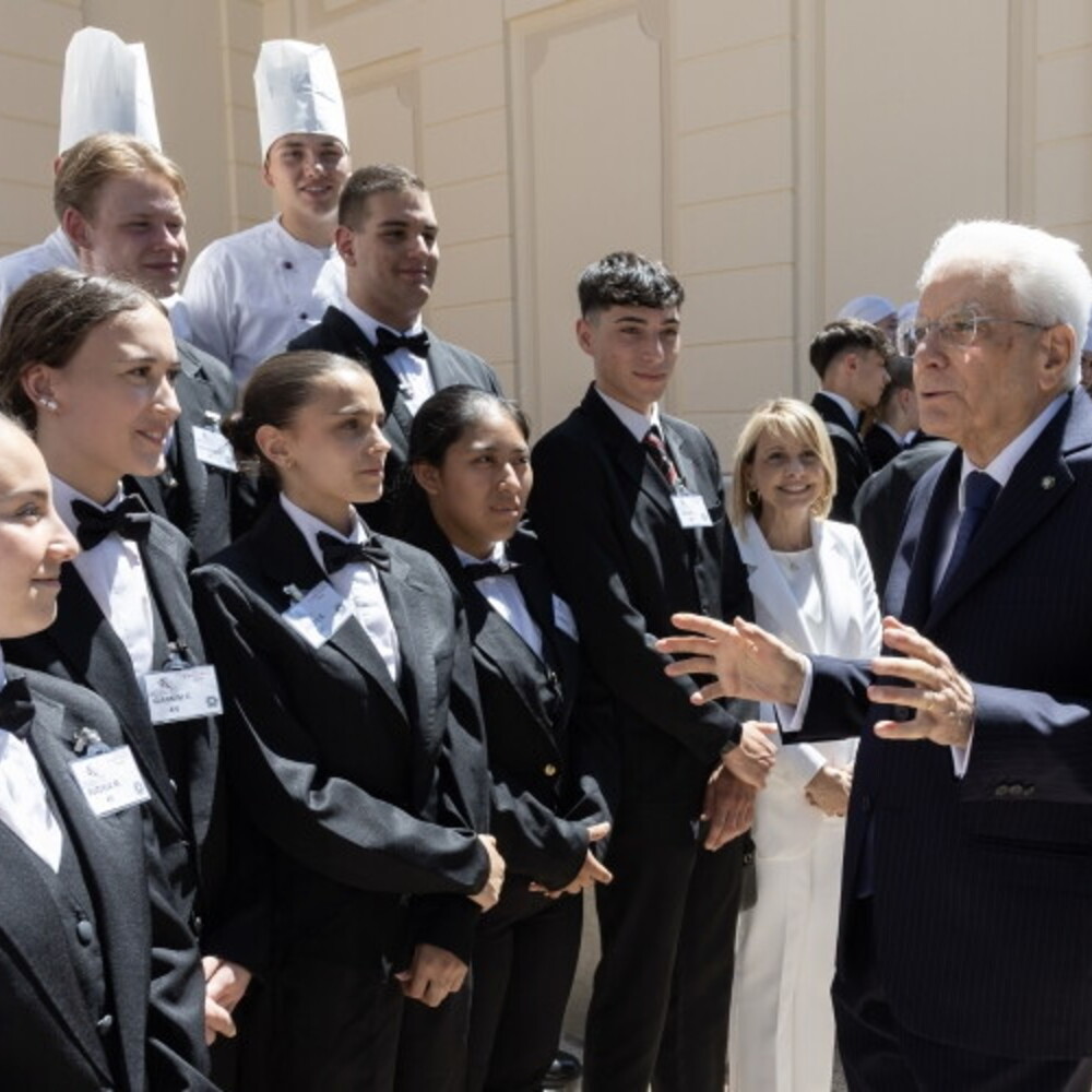Mattarella incontra gli studenti degli istituti alberghieri per la Festa della Repubblica 2025