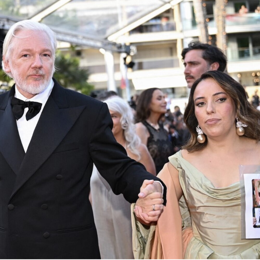 Julian Assange un anno dopo la liberazione vita riservata e nuovo impegno contro la guerra