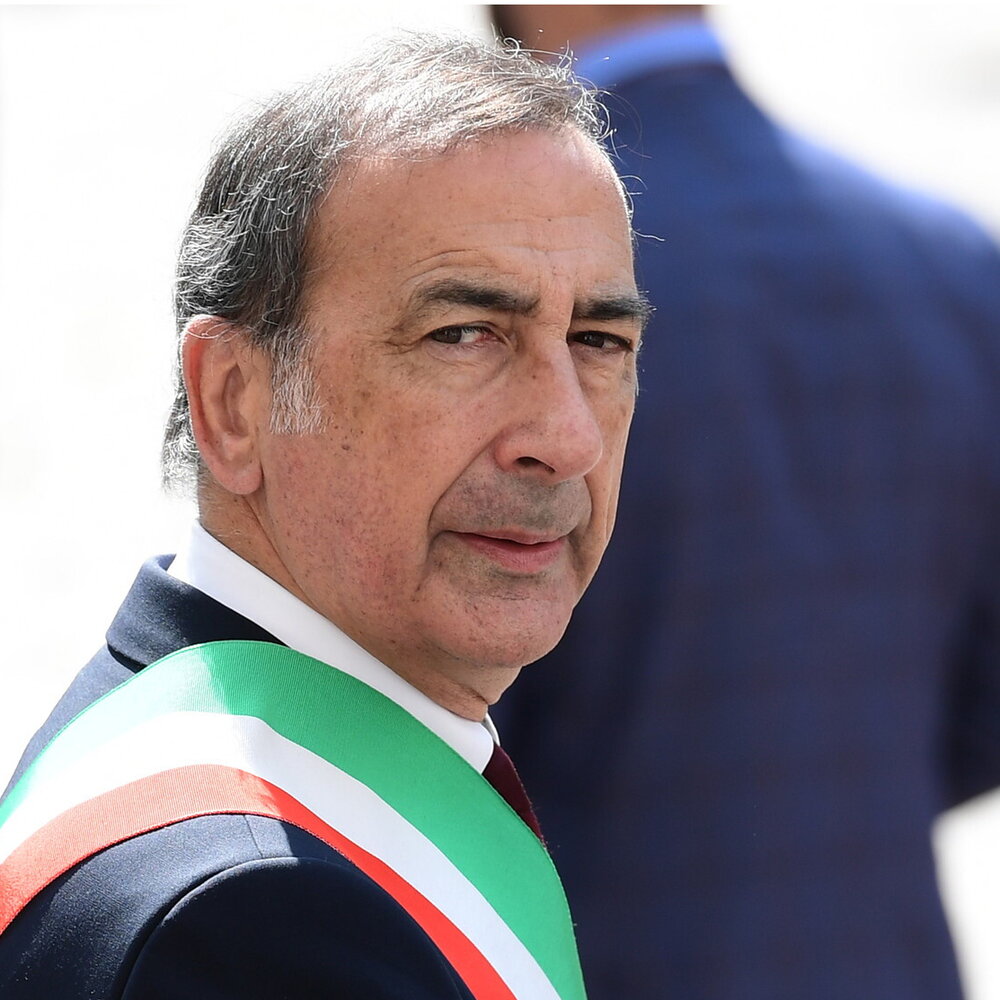 Giuseppe Sala sulle dimissioni non avrebbero convinto nessuno tra centrosinistra e centrodestra