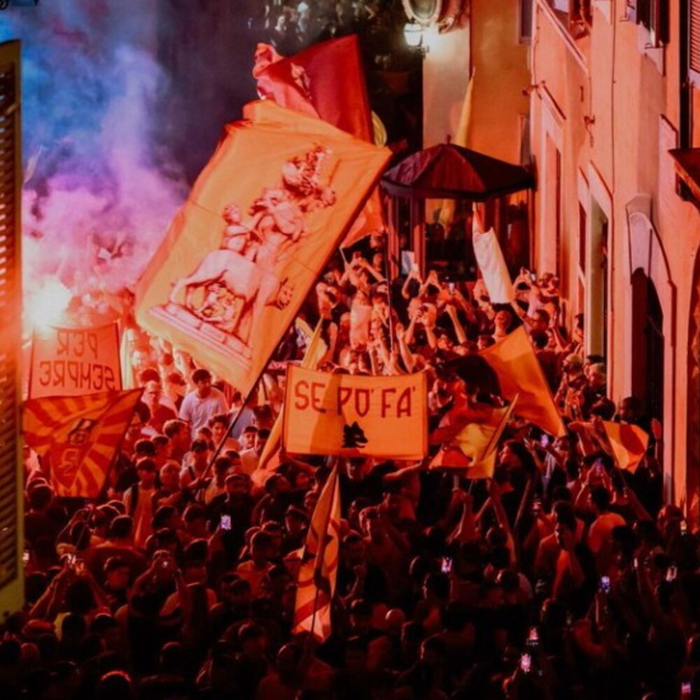 Notte di festa per i tifosi romanisti a Roma per i 98 anni della AS Roma con Vincent Candela