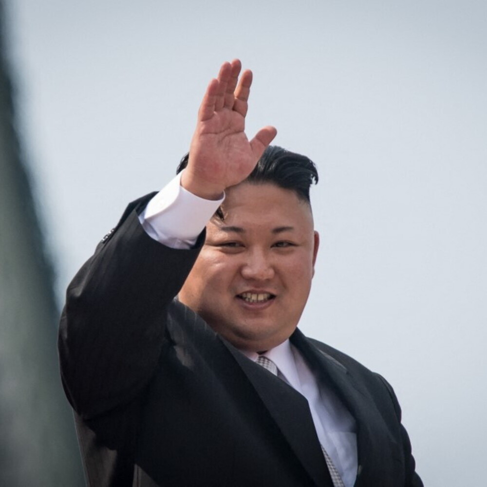 Kim Jong Un esorta le truppe a prepararsi per una vera guerra e sostiene la Russia in Ucraina