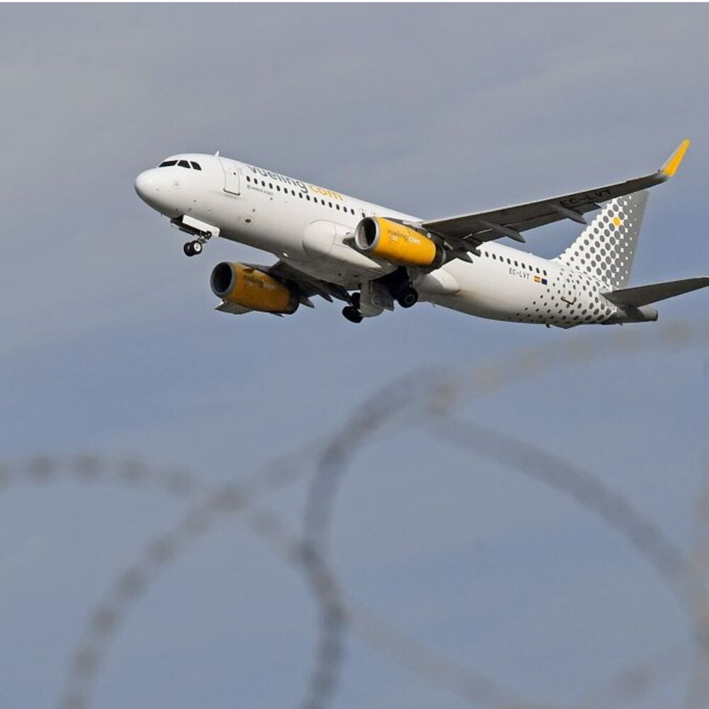 Adolescenti ebrei fatti scendere dall'aereo Vueling: Francia chiede spiegazioni per presunto atto antisemita
