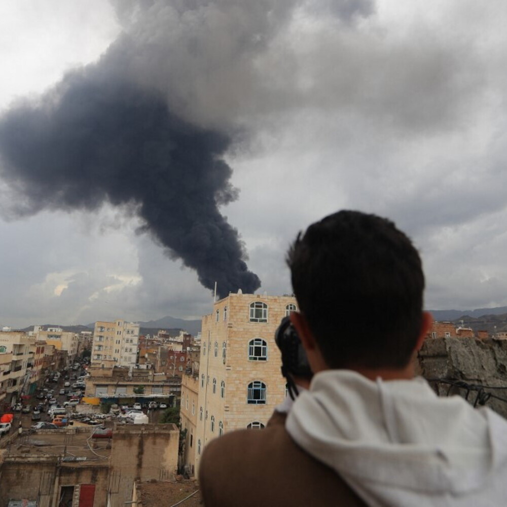Bombe israeliane in Yemen: almeno 6 morti e 80 feriti in raid su Sana'a