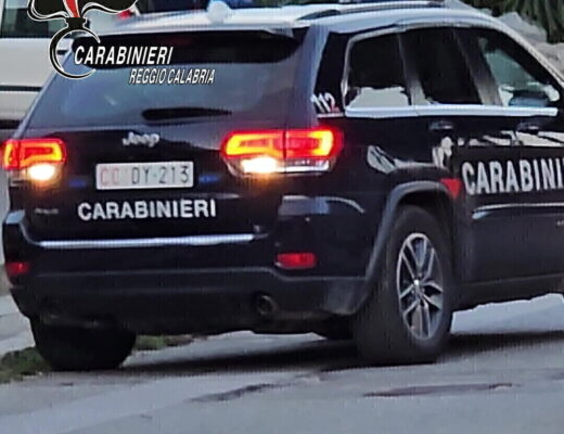 Dramma familiare a Castelnuovo Rangone: giovane accoltella padre, madre e sorella minorenne