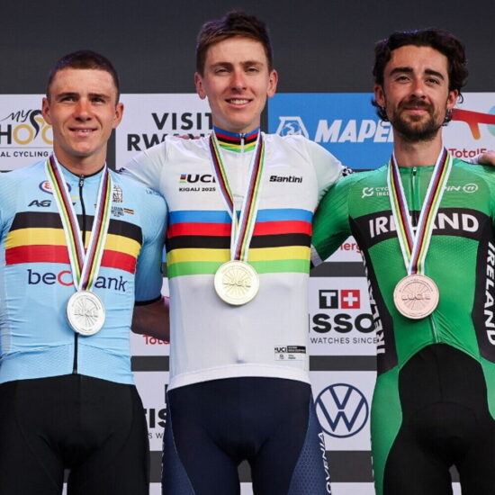 Mondiali Ciclismo 2024: Tadej Pogacar vince il titolo mondiale con una fuga da 104 km