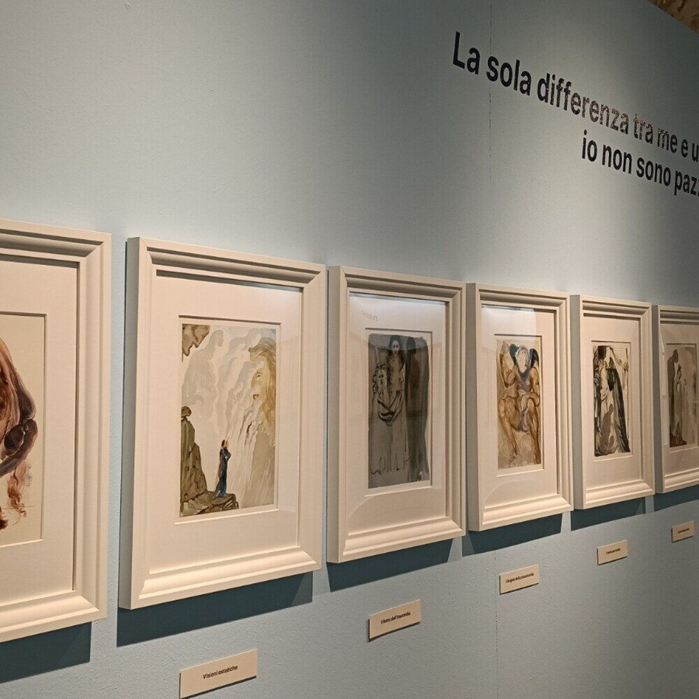 Falsi Dalí a Parma: Carabinieri sequestrano 21 opere in mostra