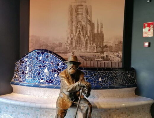 Stazione fantasma di Gaudí a Barcellona apre per la prima volta