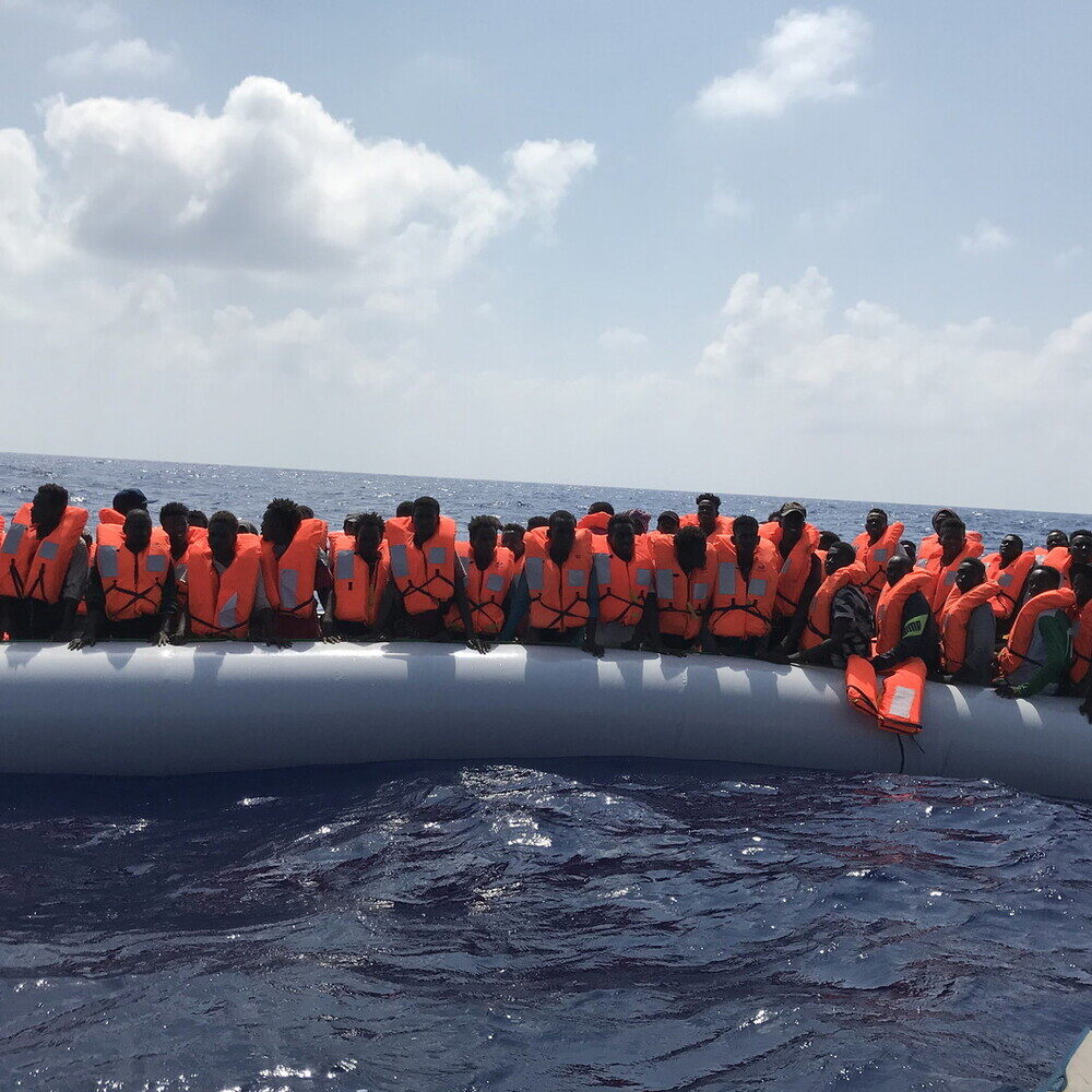 Naufragio in Tunisia: 40 morti, tra cui neonati, nel naufragio di migranti