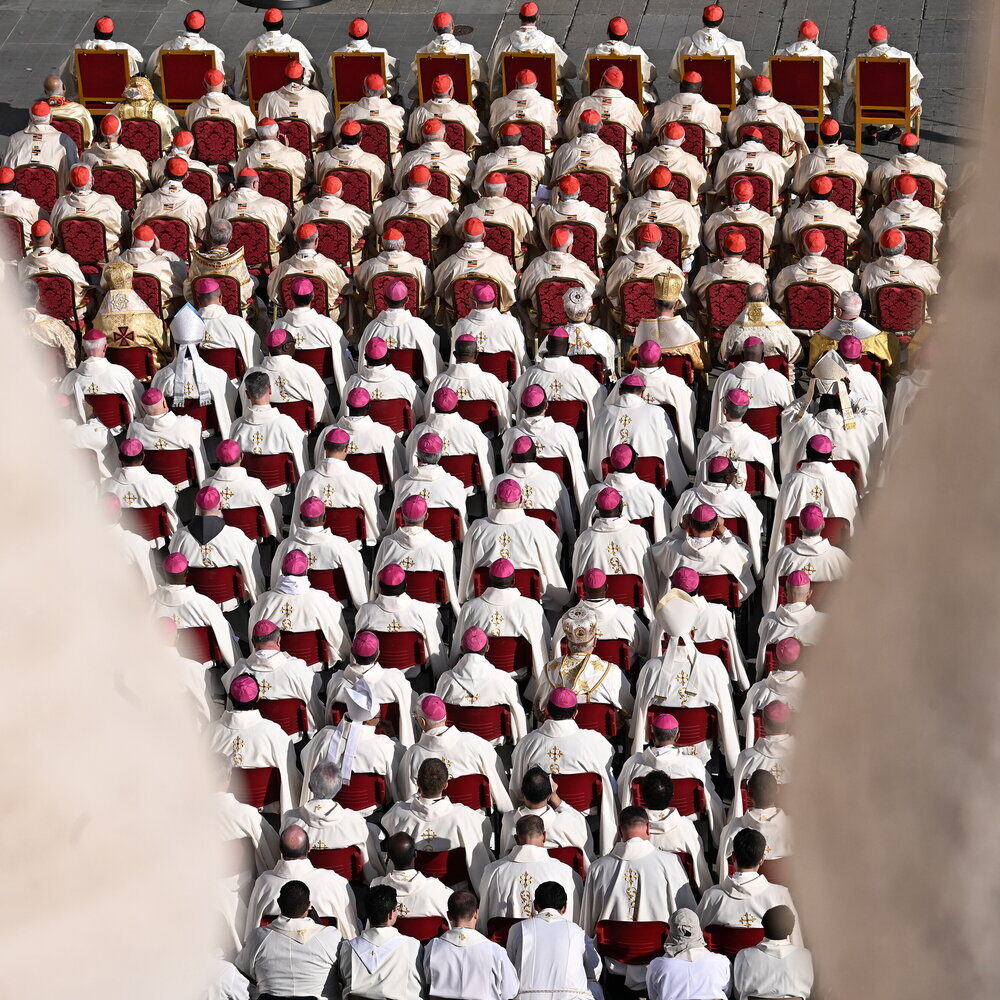 Abusi sessuali nel clero: in Italia oltre 1.000 sacerdoti coinvolti secondo il Rapporto Rete L’Abuso