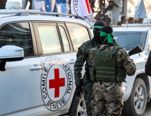 Hamas restituisce il corpo di un ostaggio già recuperato Israele accusa violazione dell accordo