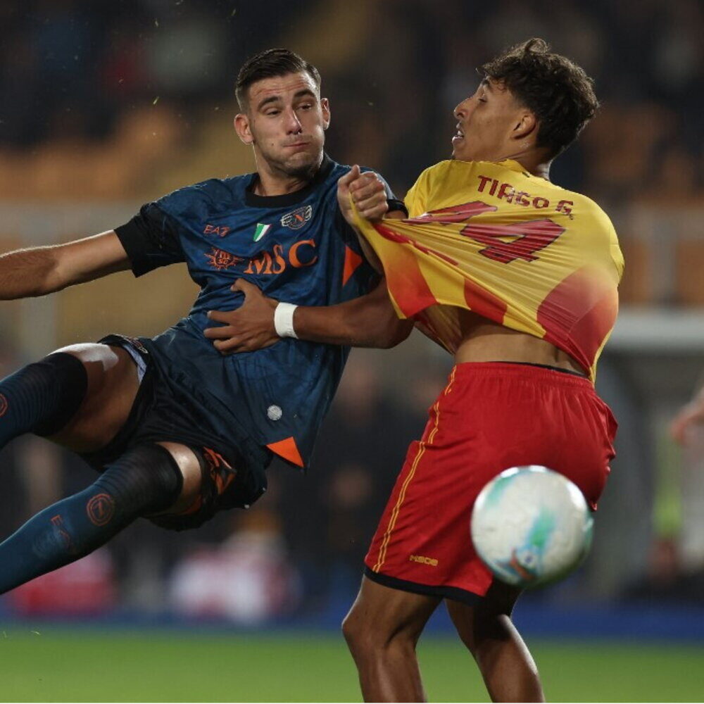 Lecce spreca un rigore, il Napoli vince 1-0 con un gol di Anguissa