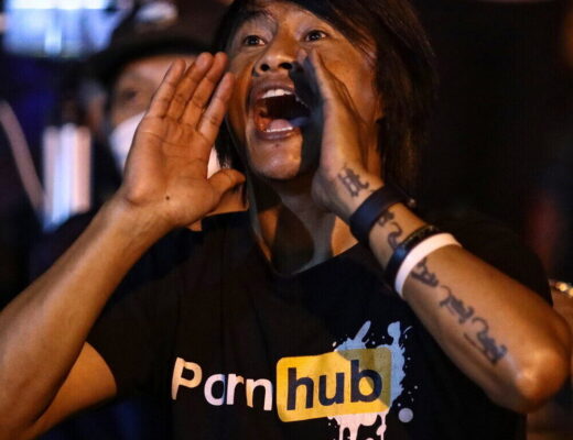 Blocco Agcom a 48 siti porno: come funziona la nuova verifica dell’età