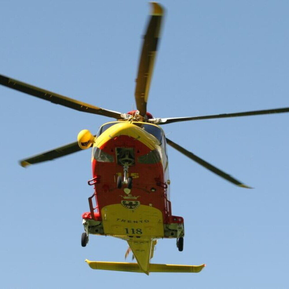 Valanga in Alto Adige, sospese per nebbia le ricerche dei due escursionisti dispersi