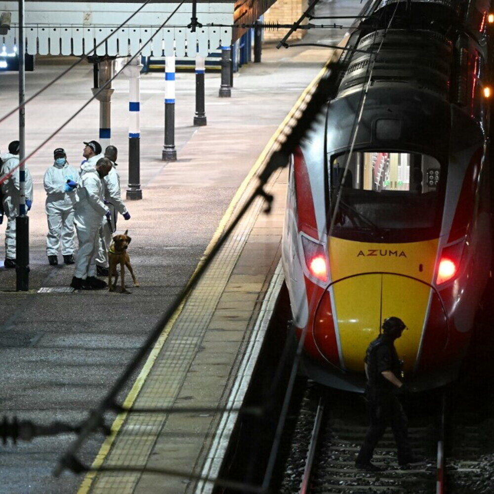 Attacco sul treno del Cambridgeshire: cosa sappiamo (e cosa non sappiamo) sull’accoltellamento