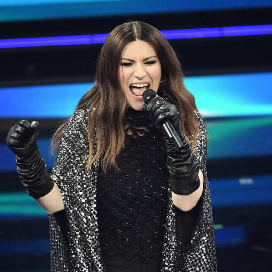 Laura Pausini in lutto: lo zio Ettore muore investito da un pirata della strada mentre era in bici