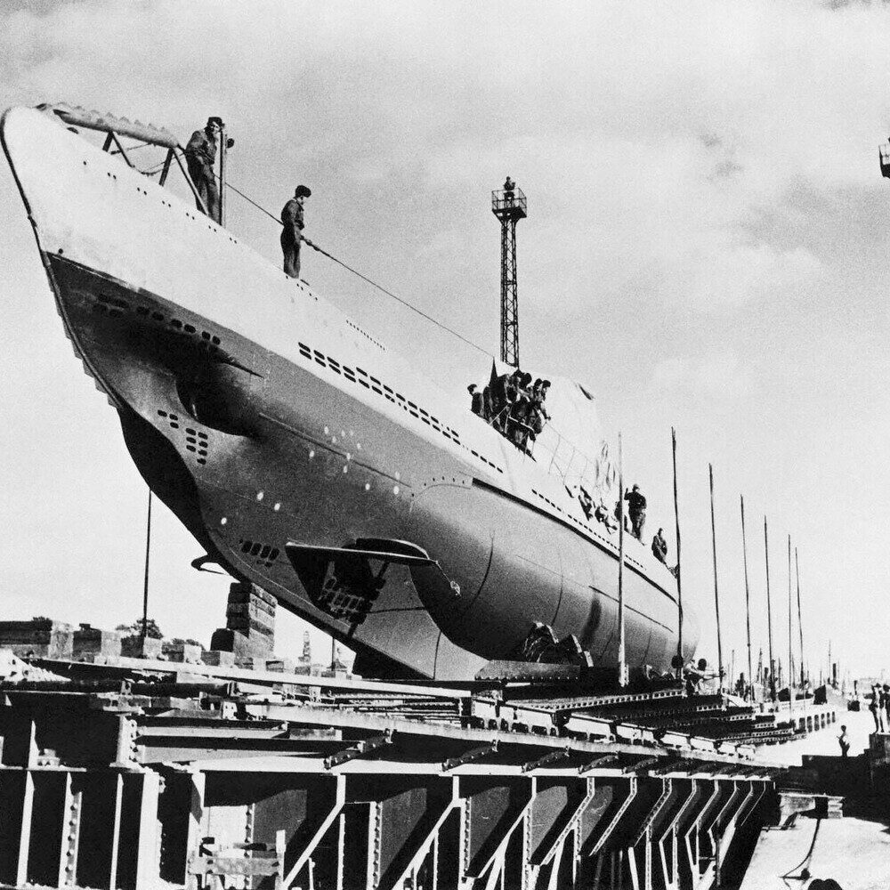 Sparare ai naufraghi è un crimine di guerra: il processo Eck e l'eroismo di Todaro