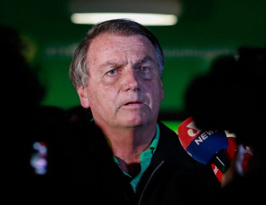 Brasile: Bolsonaro in carcere fino al 2033, condanna a 27 anni per golpismo